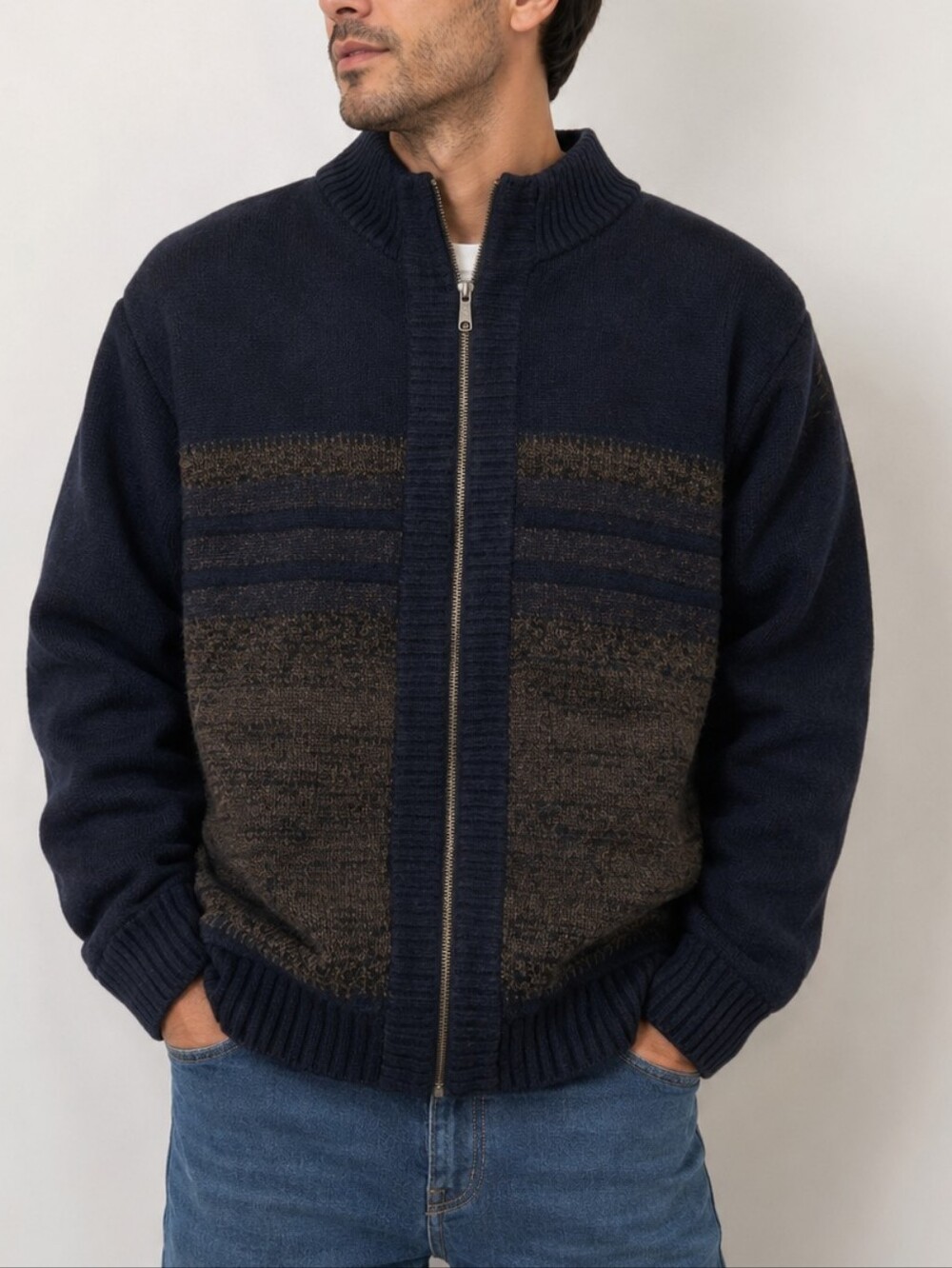 Size M fleece knitted warm zip up Denver Hayes winter sweater
